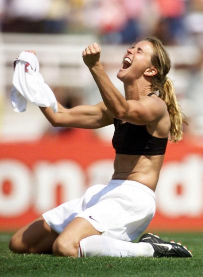Soccer Star Brandi Chastain Pledges to Donate Brain to CTE Research